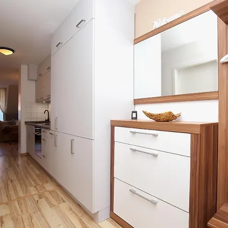 Papillon 03-7 Apartment *
